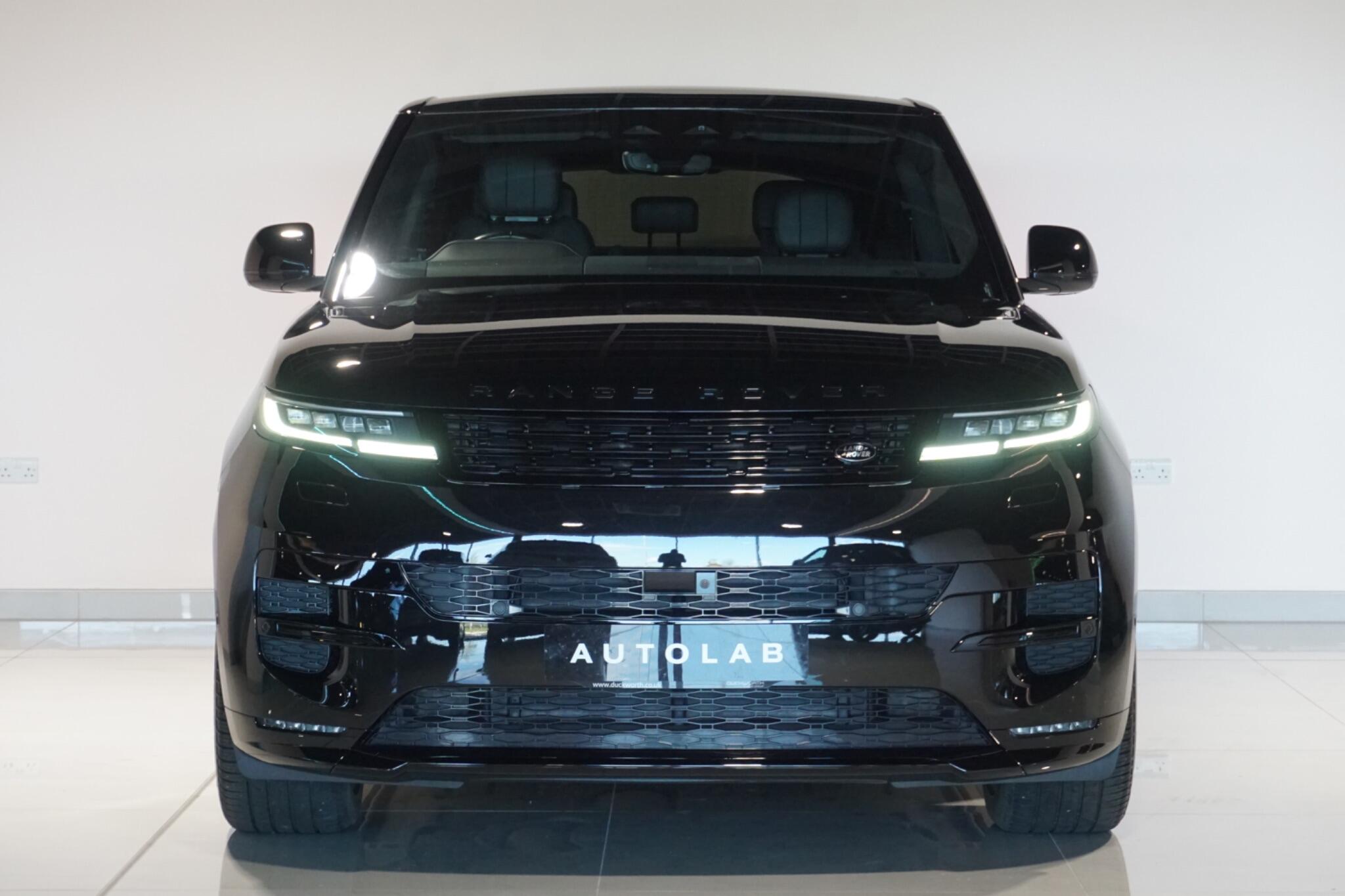 Land Rover Range Rover Sport 3.0 D300 MHEV Dynamic SE SUV 5dr Diesel Auto 4WD Euro 6 (s/s) (300 ps)